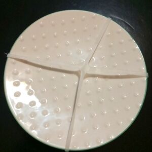 Saucer plates 4 plates color white and mint green